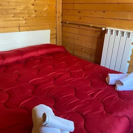 Snow Village Kemping