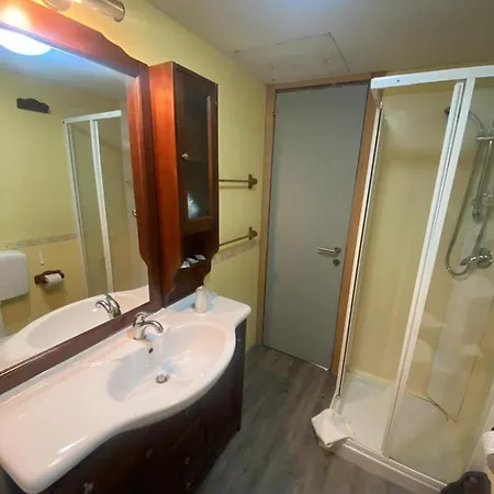 Snow Village Camping 3*