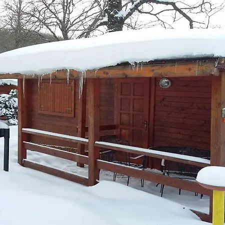 Snow Village Camping 3*